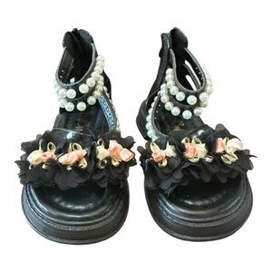 Girls’ Size 28 (approx. US Kids 10.5–11) Black Pearl Flower Sandals | New